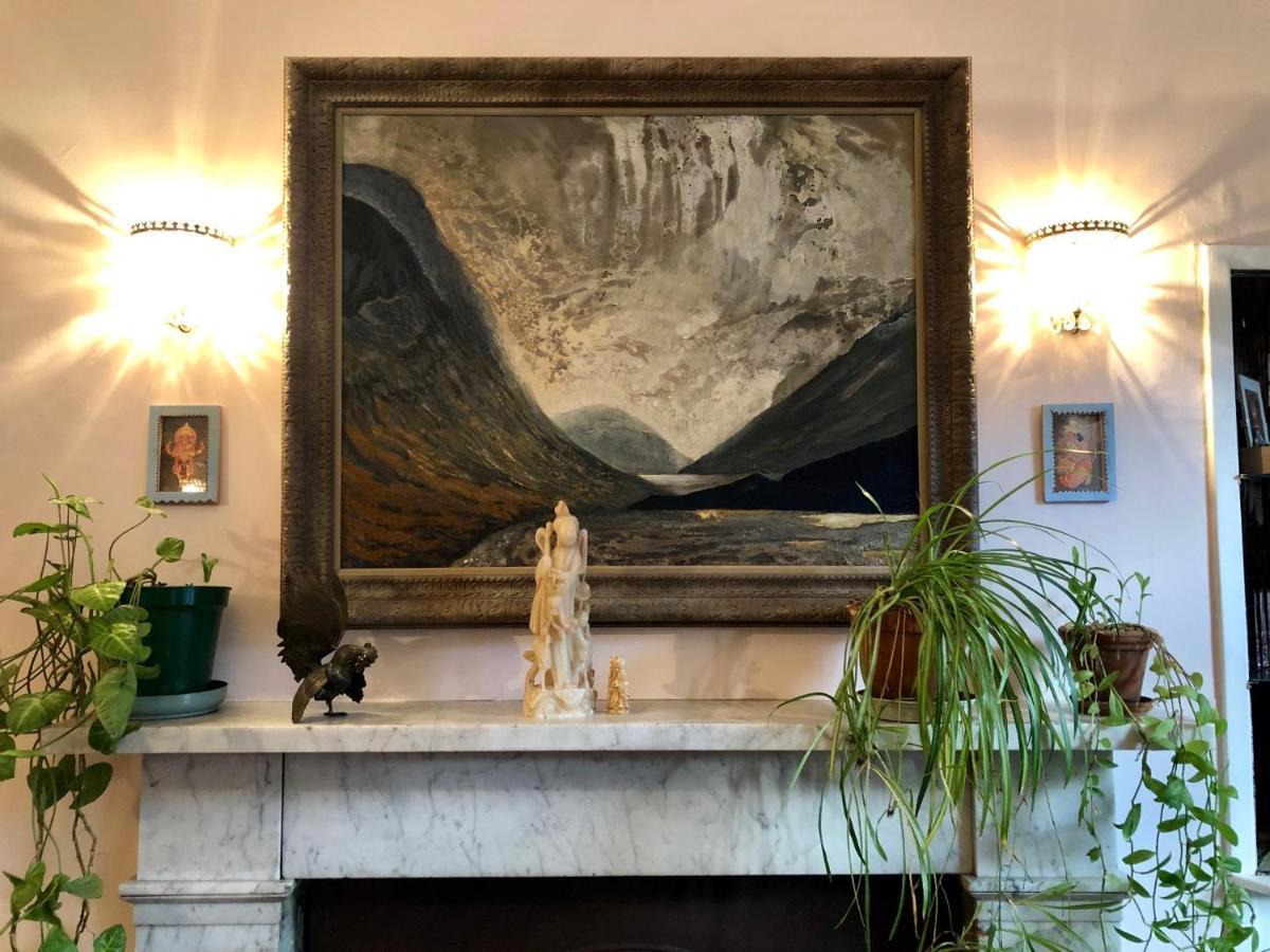Central Apartment With Parking, Original Art And Antiques Edinburgh Exterior photo