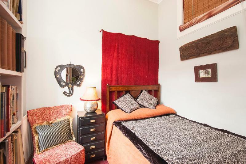 Central Apartment With Parking, Original Art And Antiques Edinburgh Exterior photo